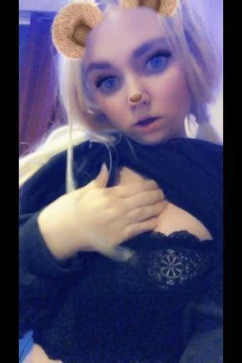 Super Horny Pixie - Screenshot 1 of 4 - Breast Play