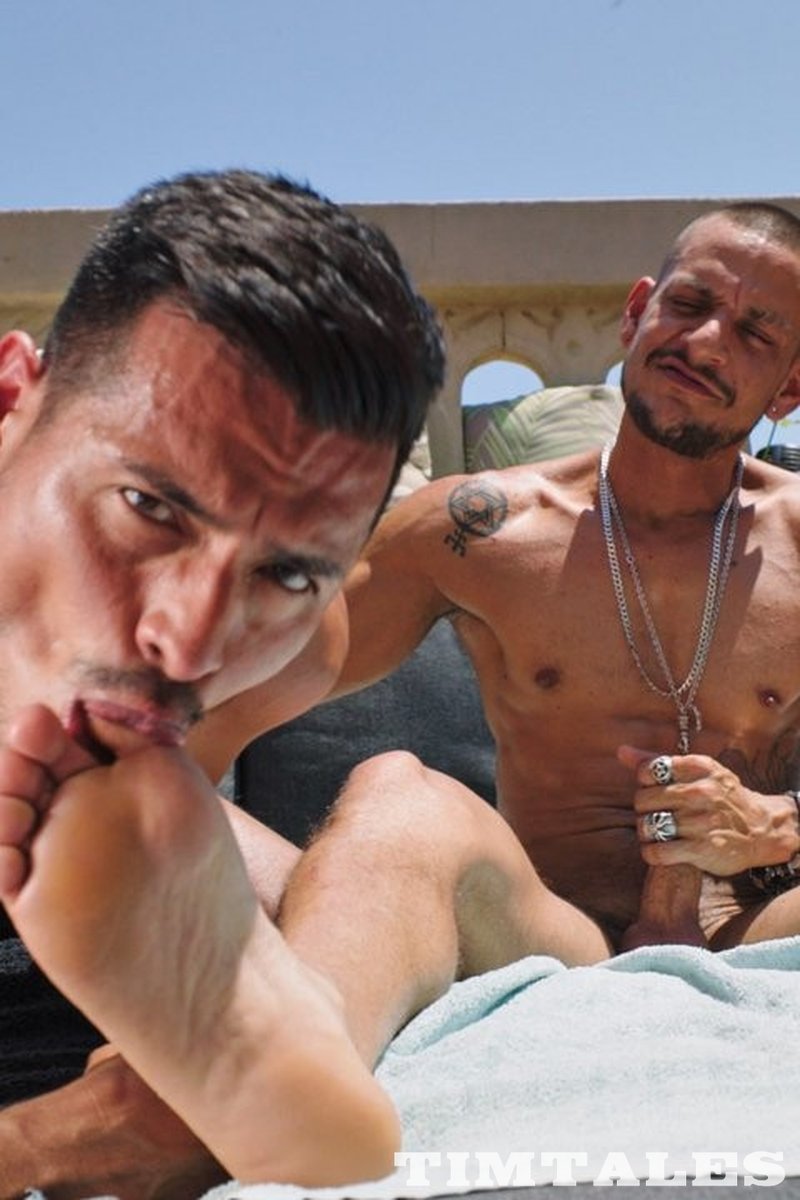 Niko Demon Fucks Valdo Smith - Screenshot 1 of 4 - Foot Fetish