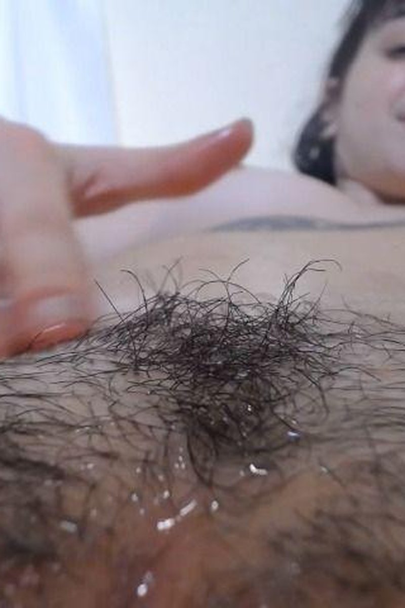 Bush Oiling - Screenshot 1 of 4 - Hair Pulling