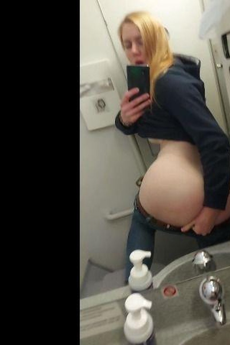 Sent From Plane - Screenshot 1 of 4 - Anal Masturbation