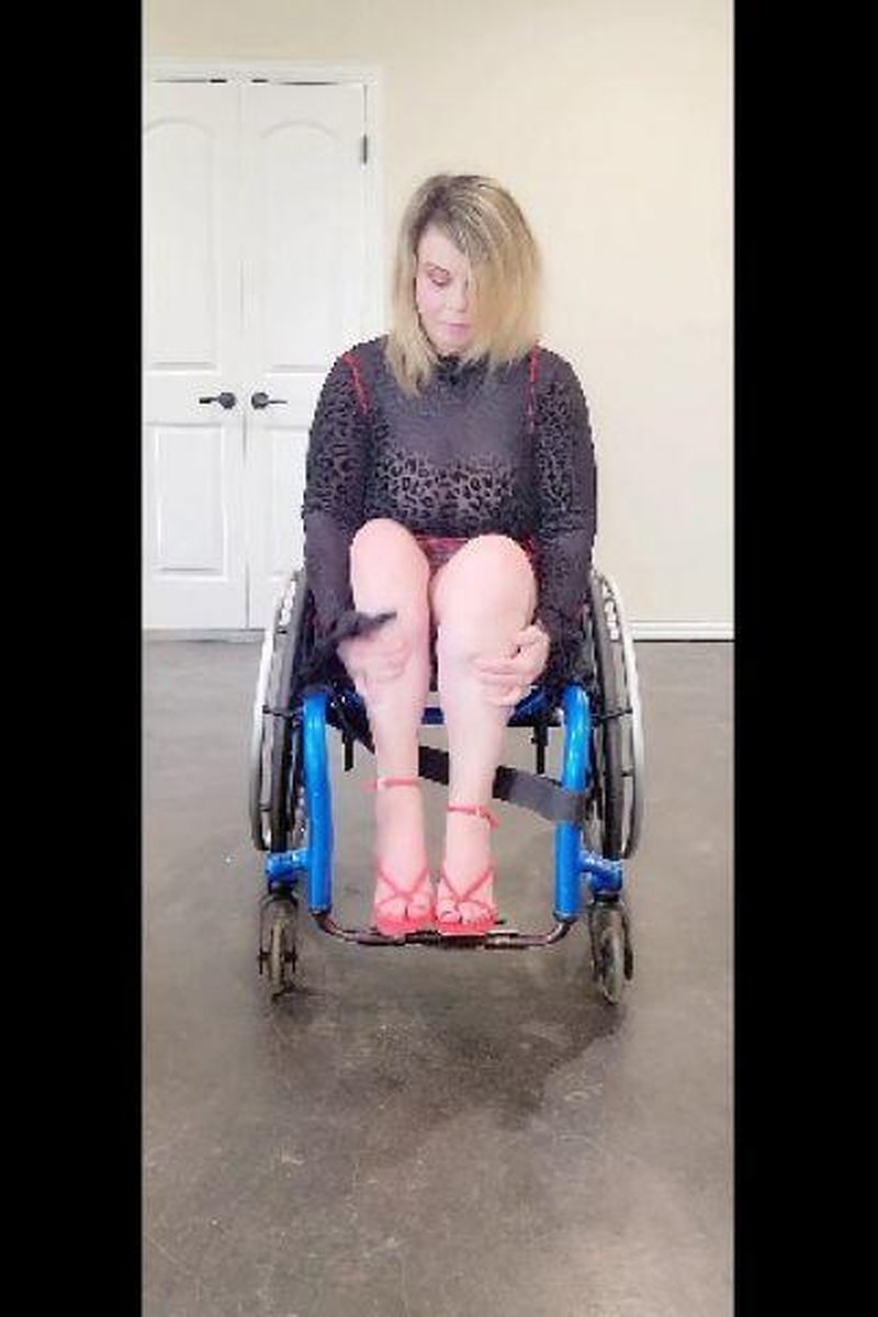 Heels - Screenshot 1 of 4 - Big Tits