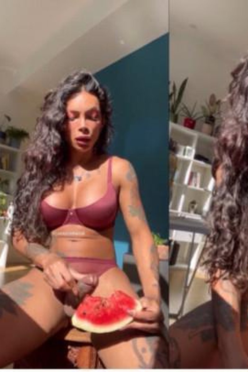 Watermelon - Screenshot 1 of 4 - BBC