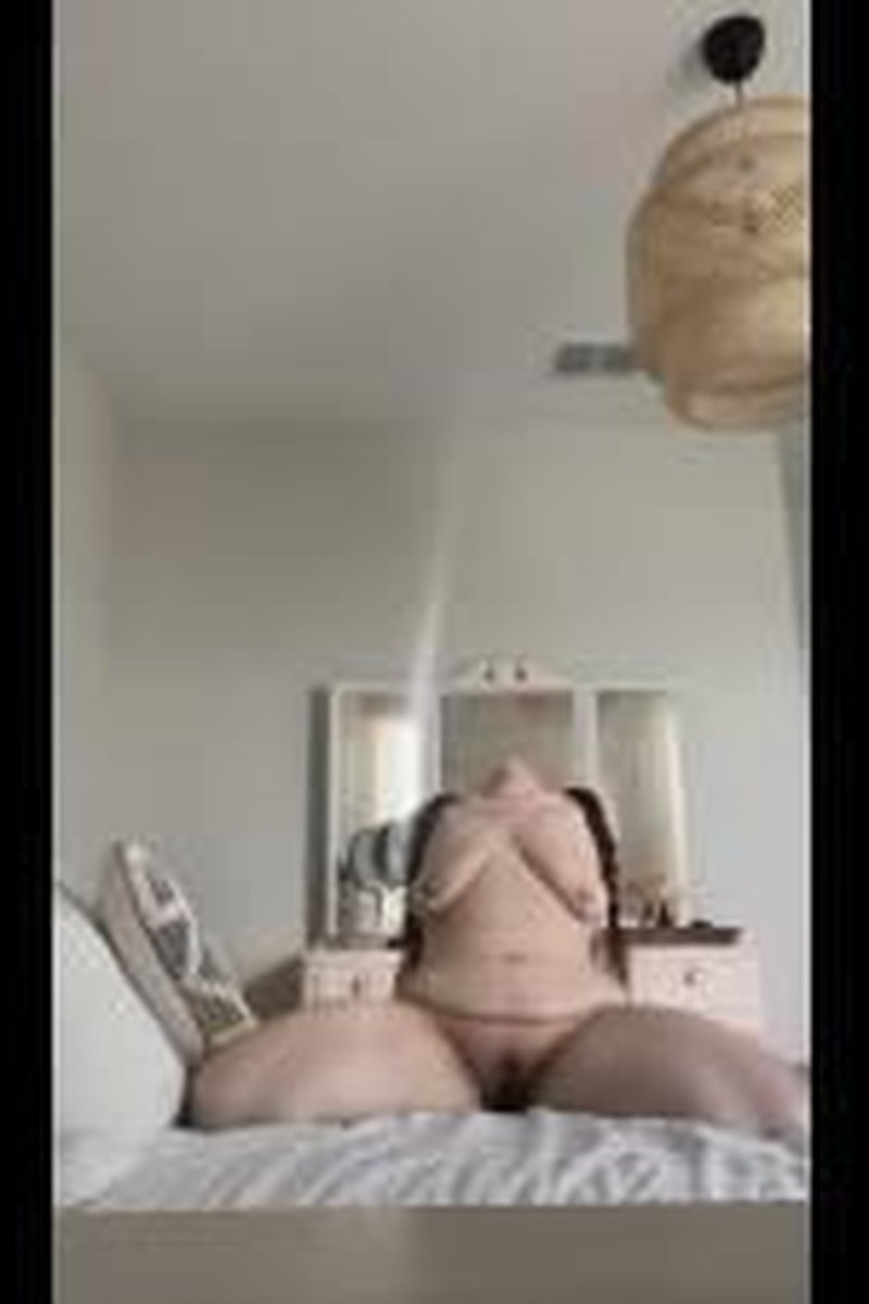 Full Frontal - Screenshot 1 of 4 - Natural Tits