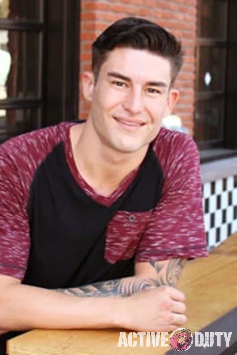 Allan - Screenshot 1 of 4 - Brown Hair