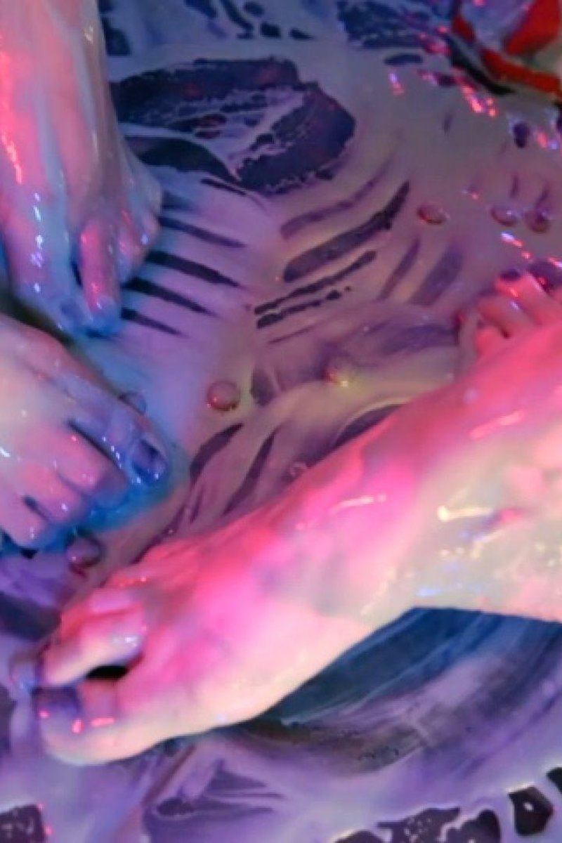 Messy Feet In Cotton Candy & Cream - Screenshot 1 of 4 - Food