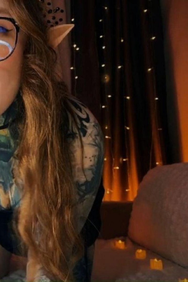JOI & Countdown - Screenshot 1 of 4 - Cosplay