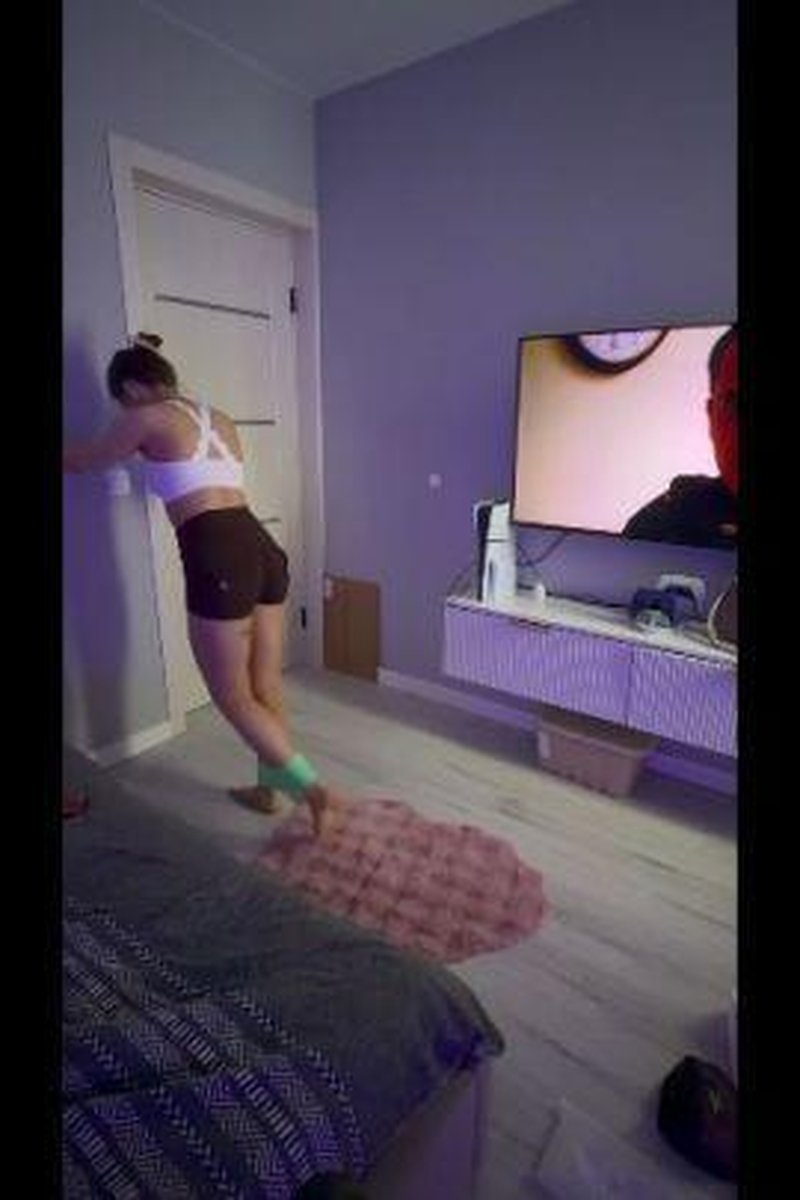 Back At Working Out - Screenshot 1 of 4 - Leggings