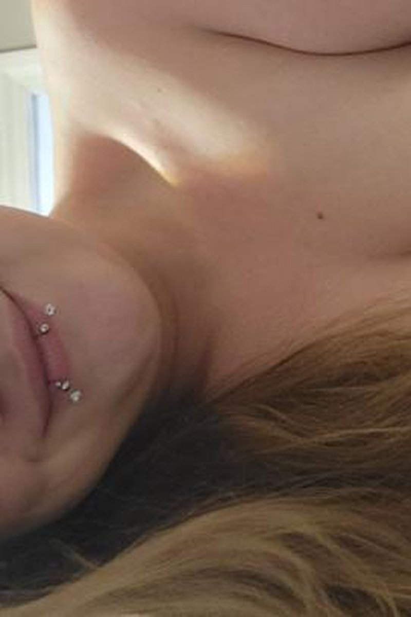 Up Close - Screenshot 1 of 4 - Amateur