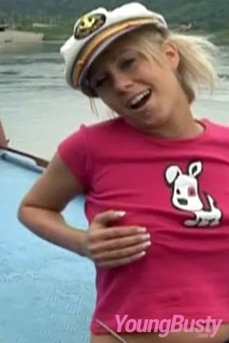 Carla - Screenshot 1 of 4 - Blond Hair