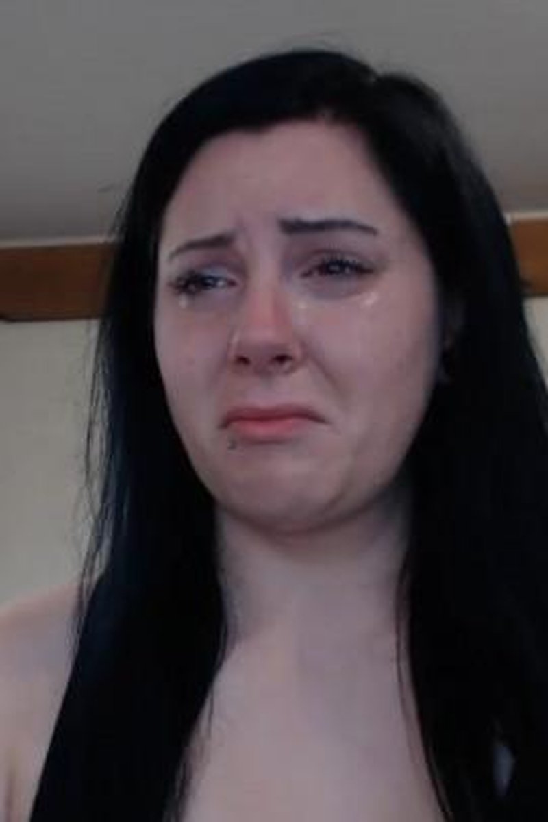 Crying - Screenshot 1 of 4 - Eye Contact