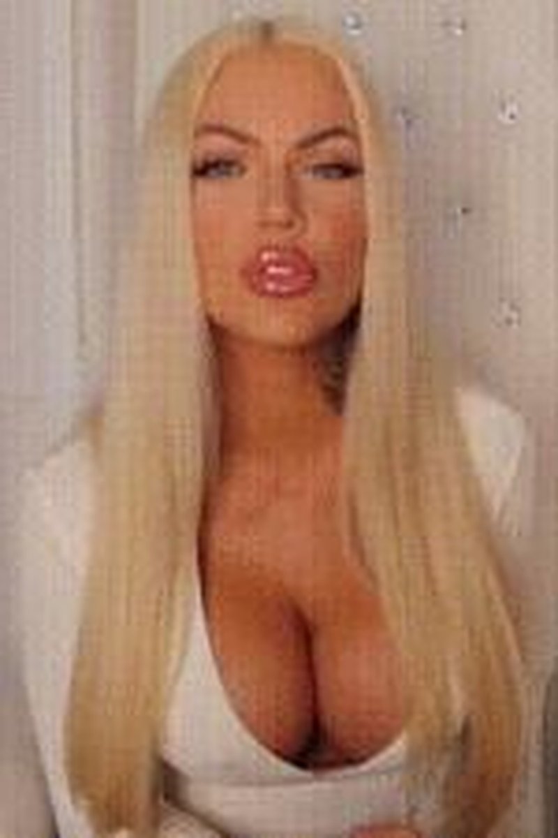 Why Settle For Basic - Screenshot 1 of 4 - Big Tits