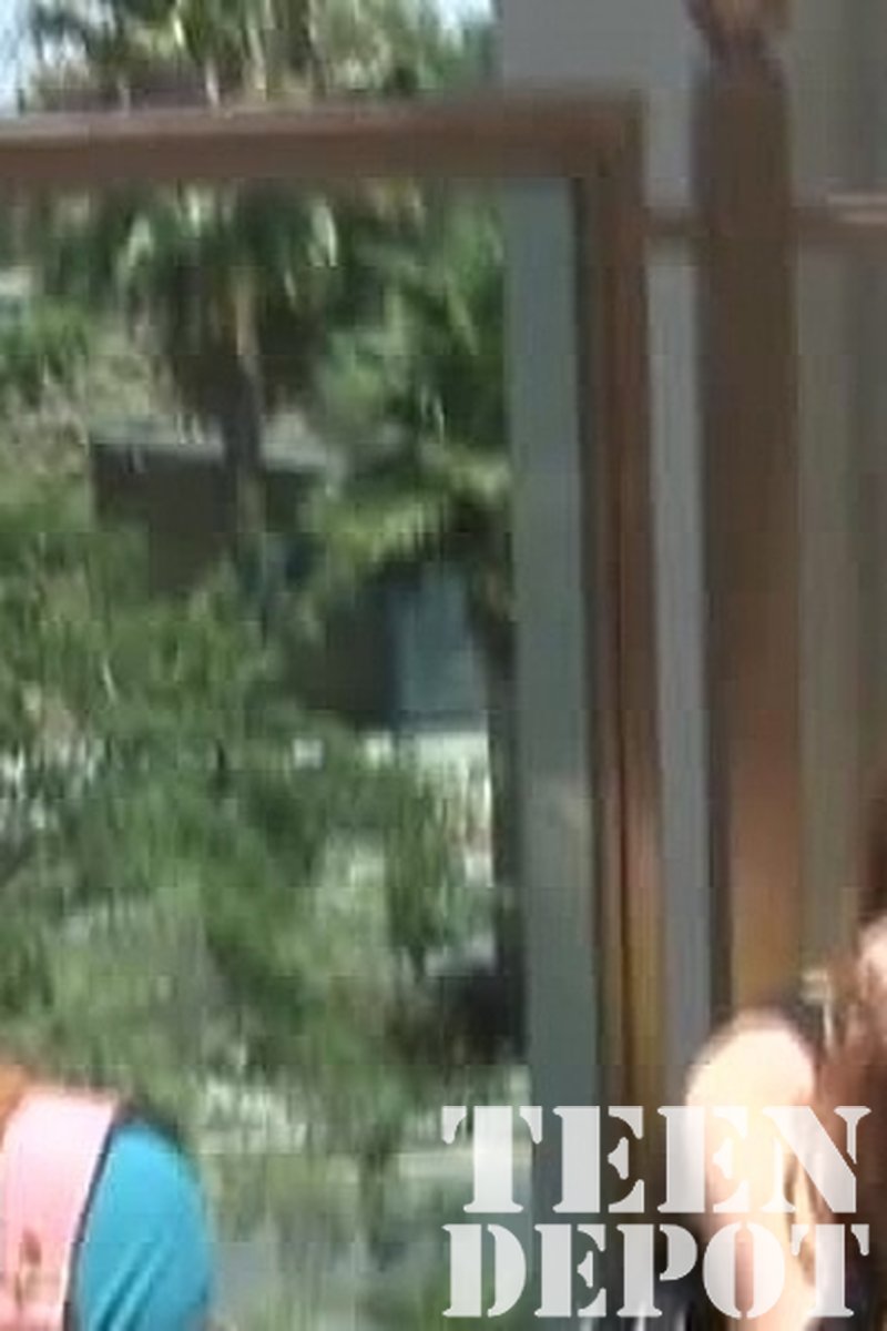 Couples Seduce Teens 8 - Scene 3 - Screenshot 1 of 4 - Teen (18-22)