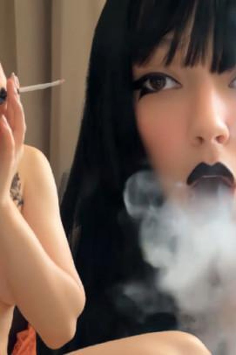 Goth Babe Smoking With Black Lipstick - Screenshot 1 of 4 - Alternative Girl
