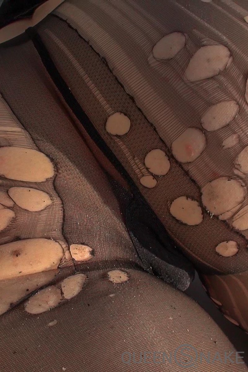 Cigarette - Screenshot 1 of 4 - Burning