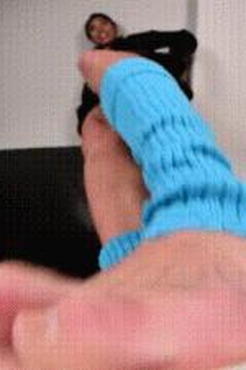 Smd (Super Model Diva) Quick Squeeze! - Screenshot 1 of 4 - Barefoot