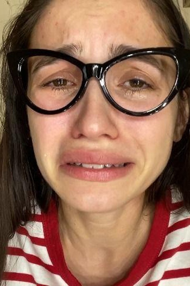 Crying - Screenshot 1 of 4 - Fetish
