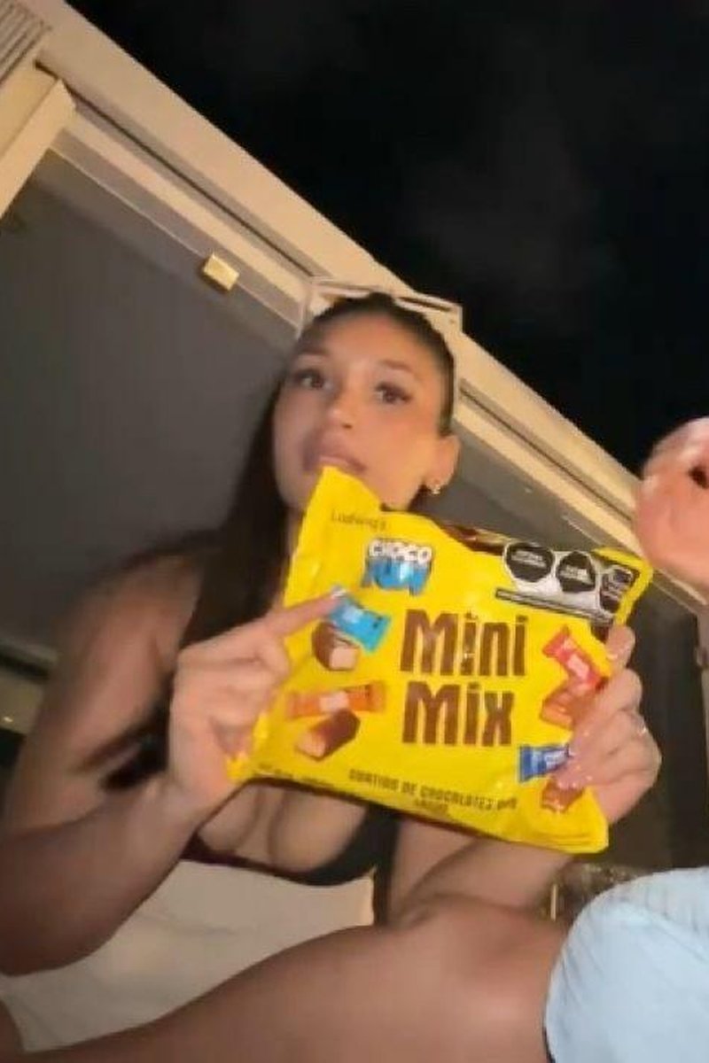 Trying Weird Chocolates - Screenshot 1 of 4 - Candy Land