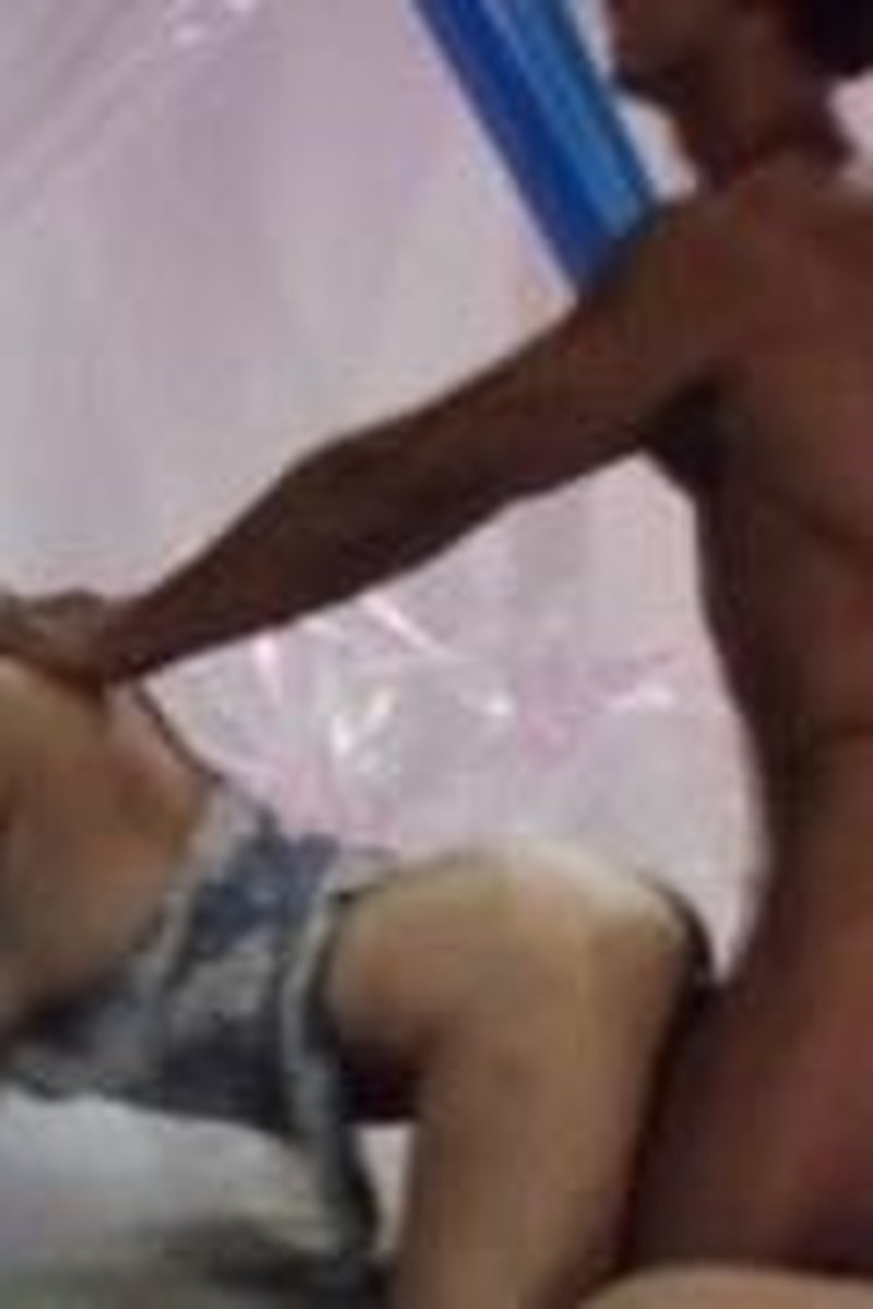 Taija Rae & Francois Papillion - Screenshot 1 of 4 - Blowjob