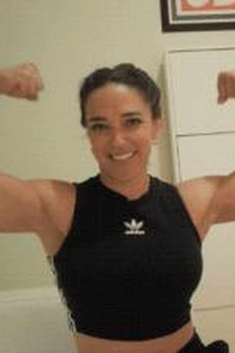 Growing Biceps - Screenshot 1 of 4 - Flexing Fetish