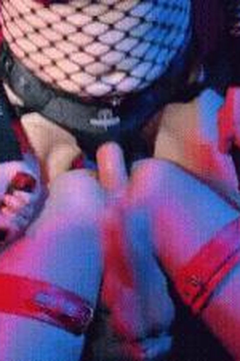 Gape Training - Screenshot 1 of 4 - Anal