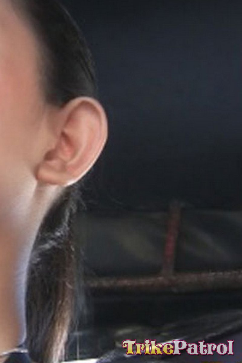 Ice: Pussy in Pigtails - Screenshot 1 of 4 - Blowjob