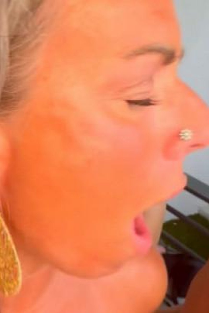 MILFs Poolside - Screenshot 1 of 4 - B Js