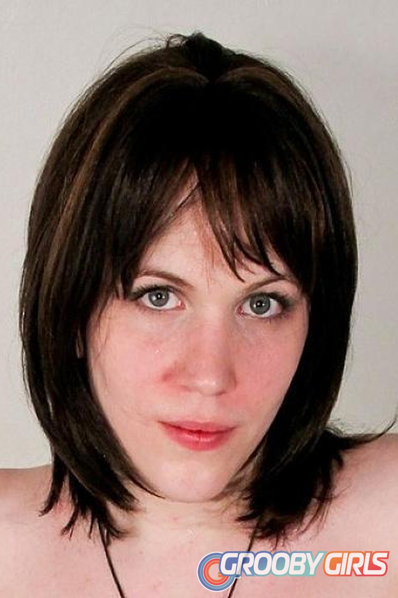 Charming Adrina - Screenshot 1 of 4 - Transgender