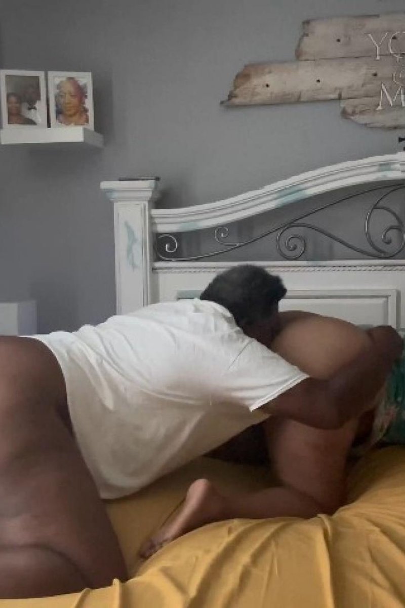 Eating Booty - Screenshot 1 of 4 - Amateur