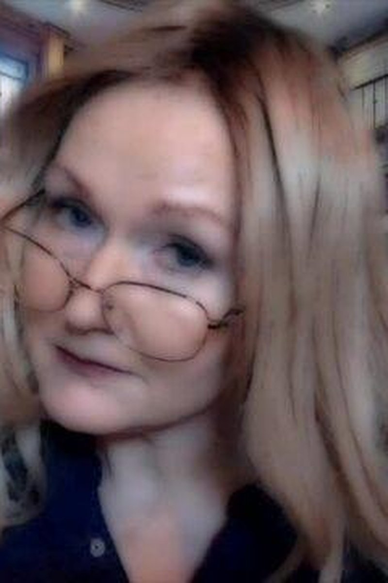 Deep Zone - Screenshot 1 of 4 - An Unconventional Therapy