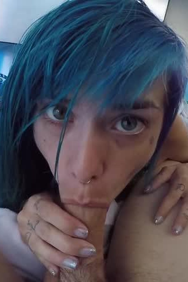 Tent BJ - Screenshot 1 of 4 - Blowjob