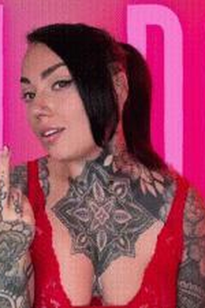 Findom - Screenshot 1 of 4 - Big Tits