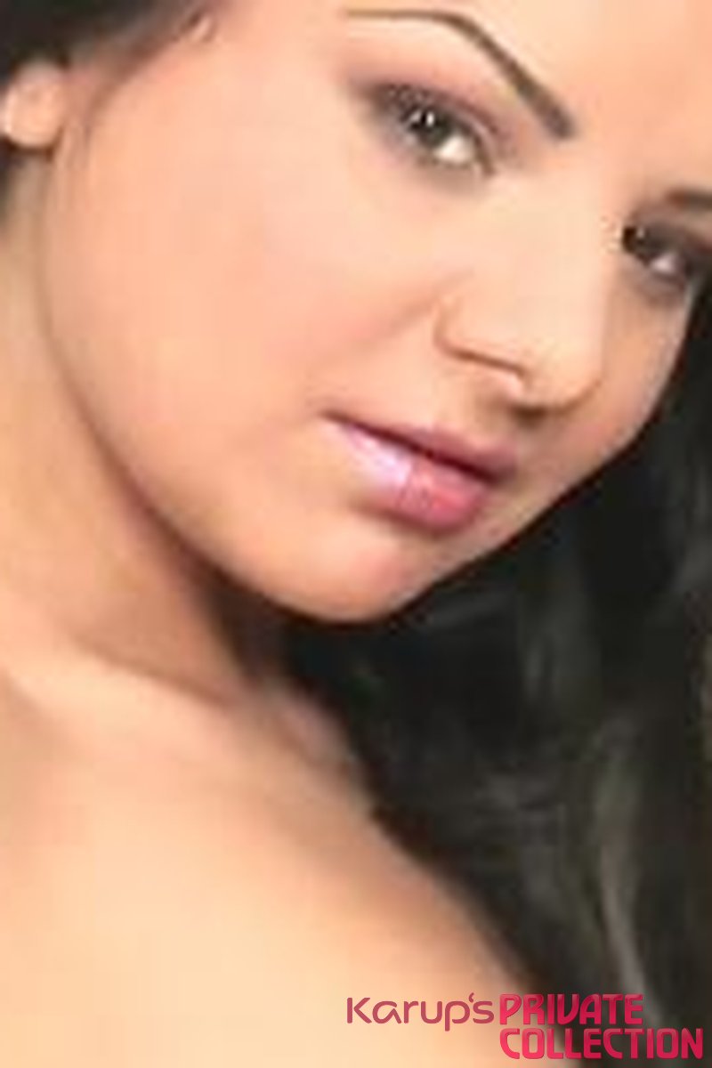 Aysha - Screenshot 1 of 4 - Aysha Rouge