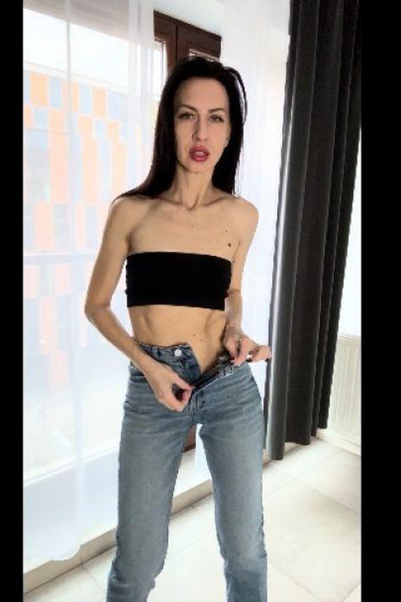 Striptease - Screenshot 1 of 4 - Brown Hair