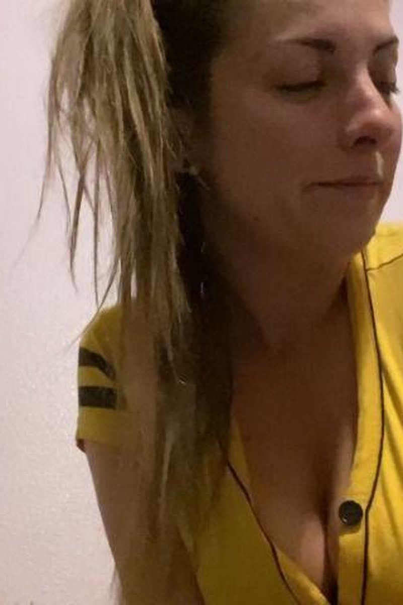 Burping - Screenshot 1 of 4 - Belly Fetish