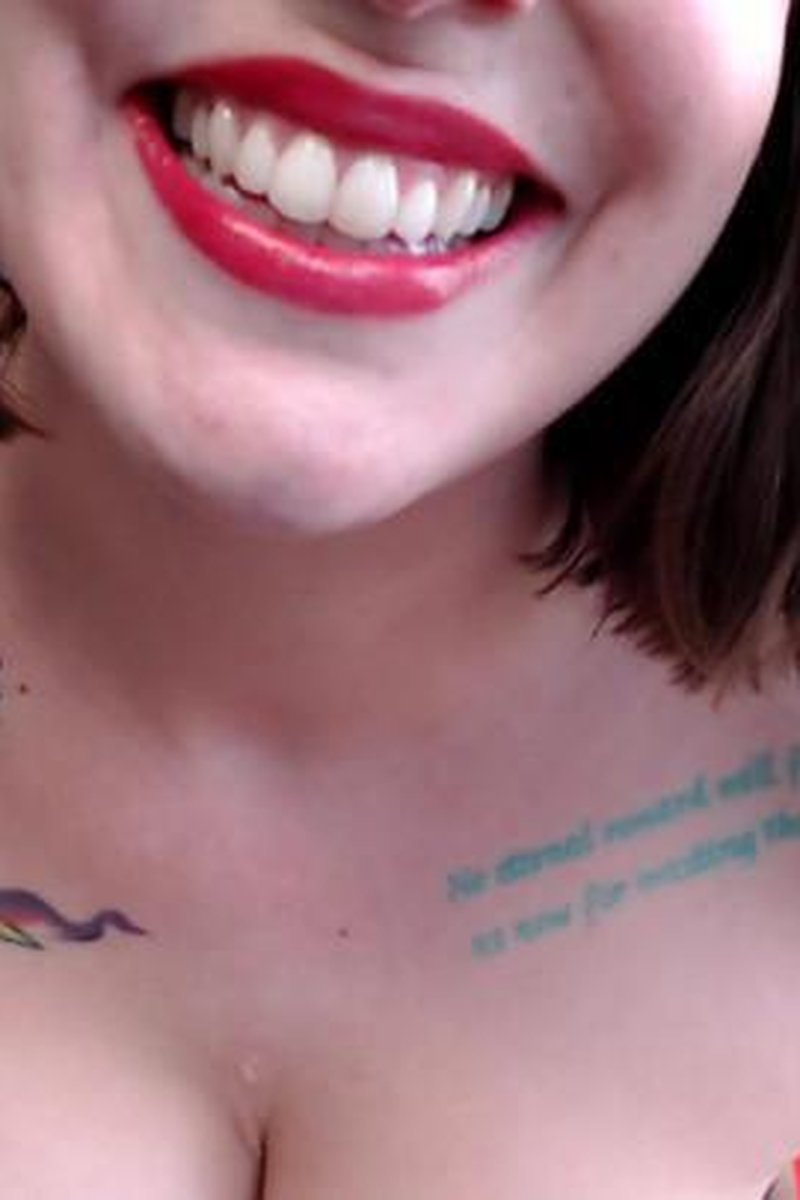 Shiny Tease - Screenshot 1 of 4 - Ass Worship