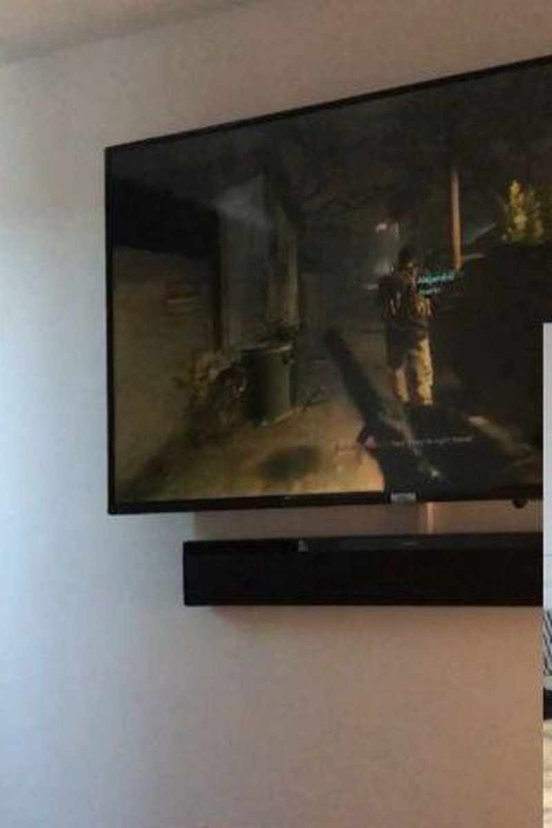 Gamer - Screenshot 1 of 4 - Console