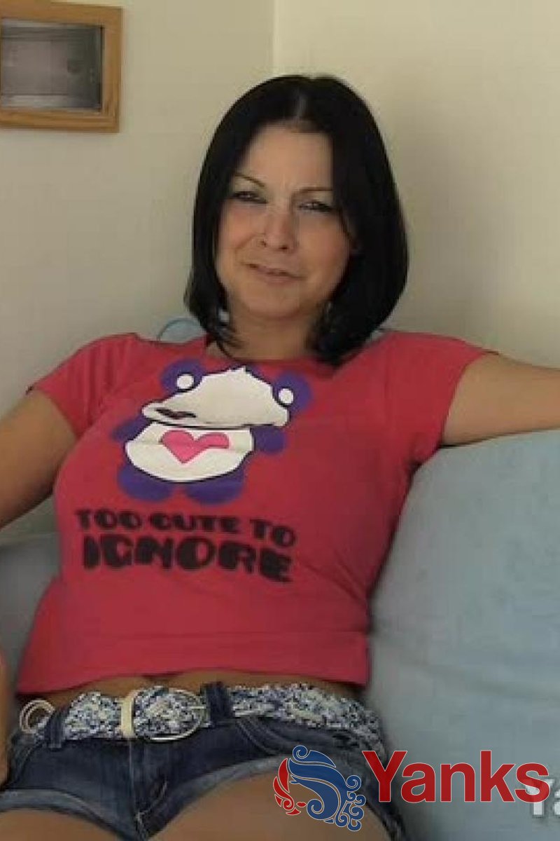 Eden's Interview - Screenshot 1 of 4 - Big Tits