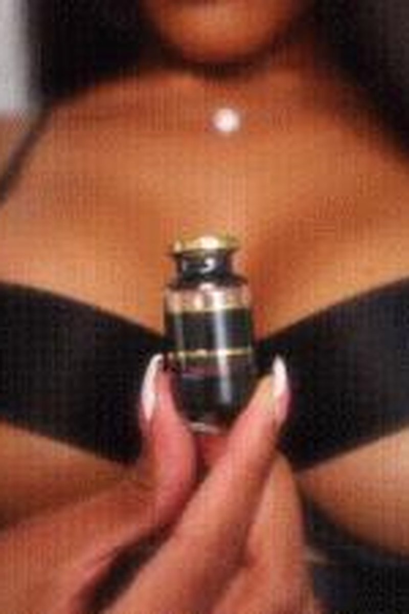 Toxic Titnosis Sniffs - Screenshot 1 of 4 - Big Tits