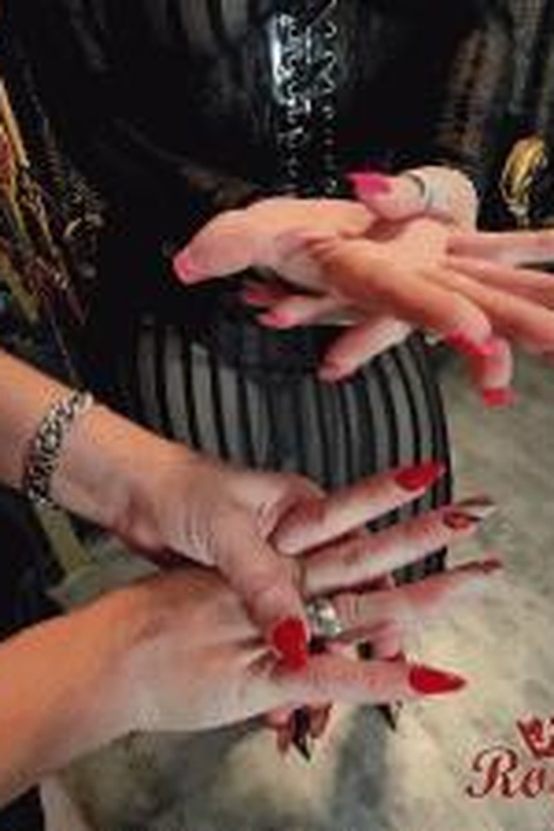 Extreme Face Slapping - Screenshot 1 of 4 - Domination