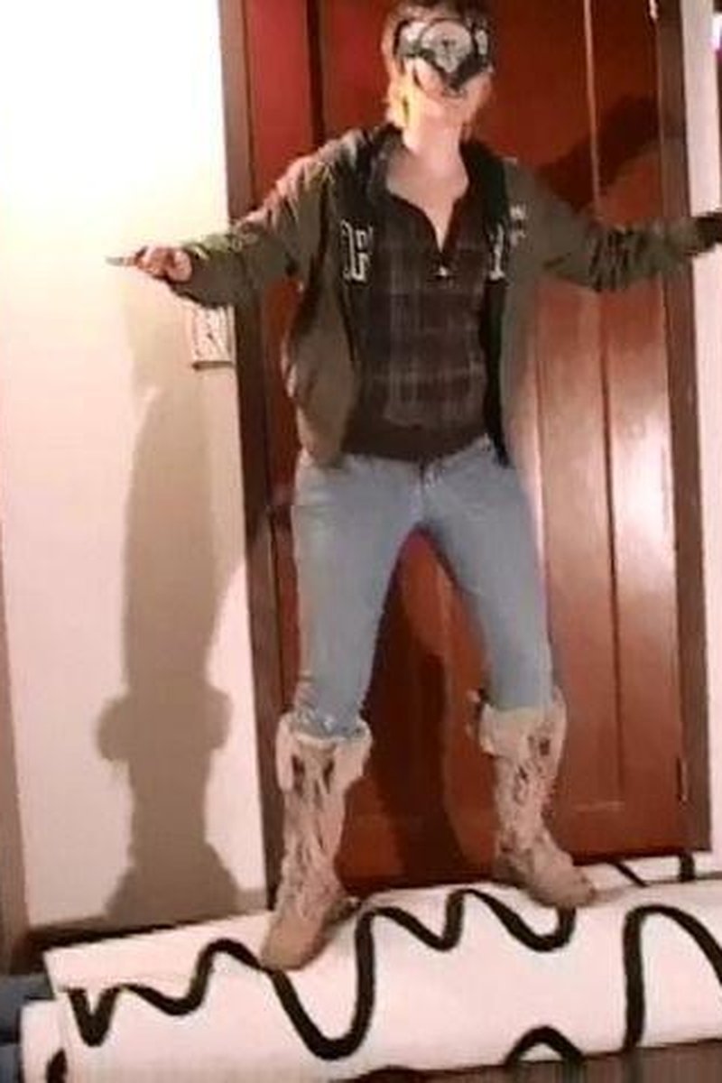 Unaware Trample - Screenshot 1 of 4 - Boots