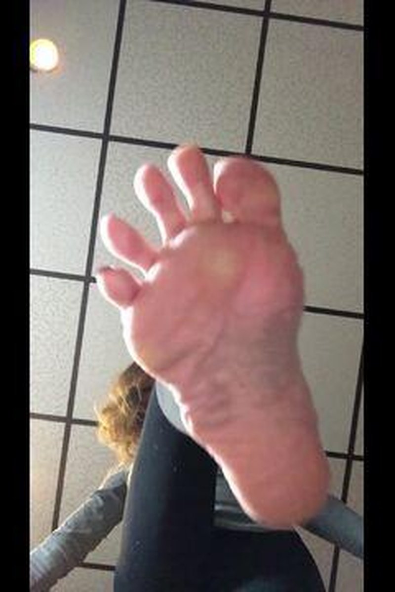 Bad Stepson! - Screenshot 1 of 4 - Blonde Hair (Female)