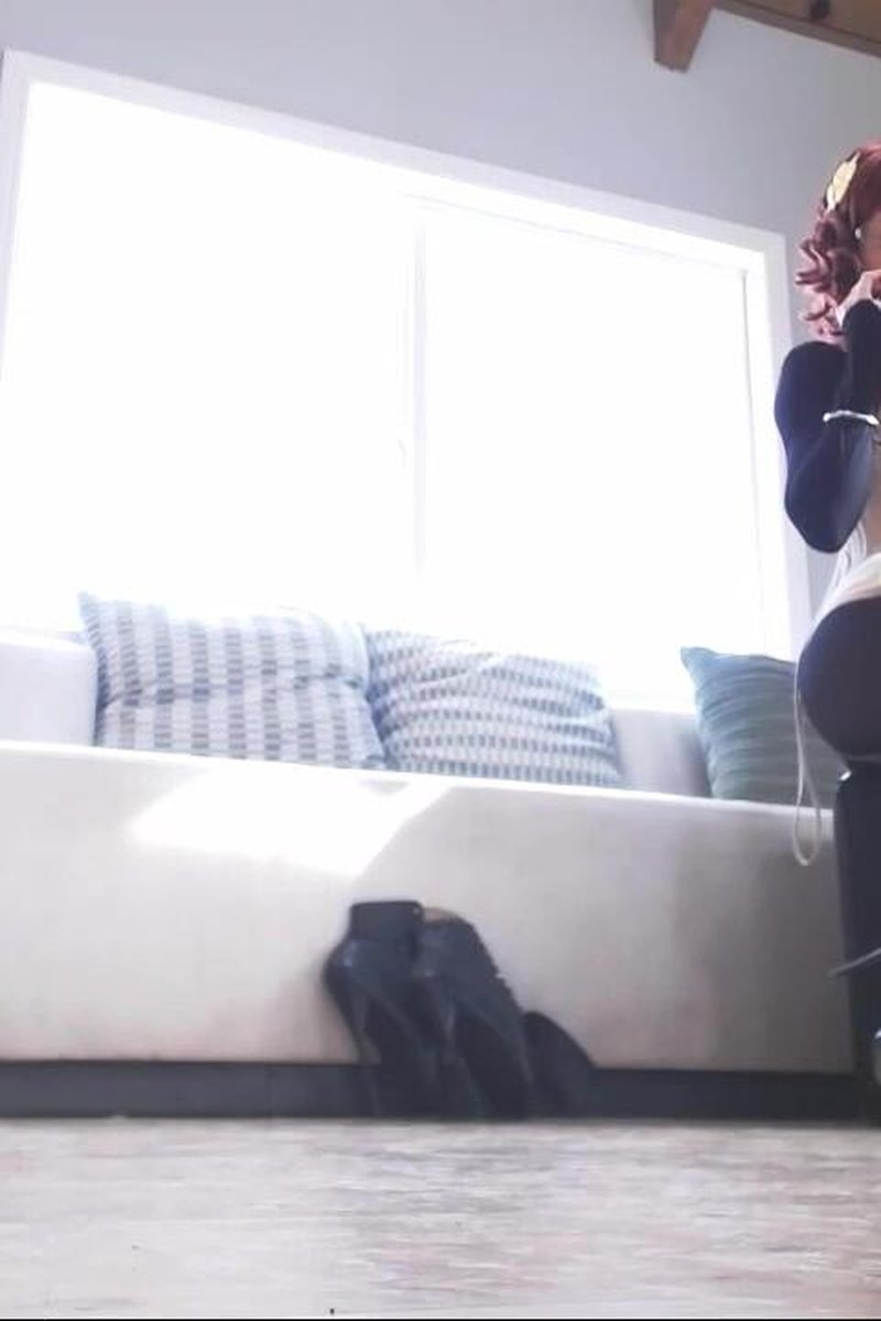 Laces - Screenshot 1 of 4 - Bondage