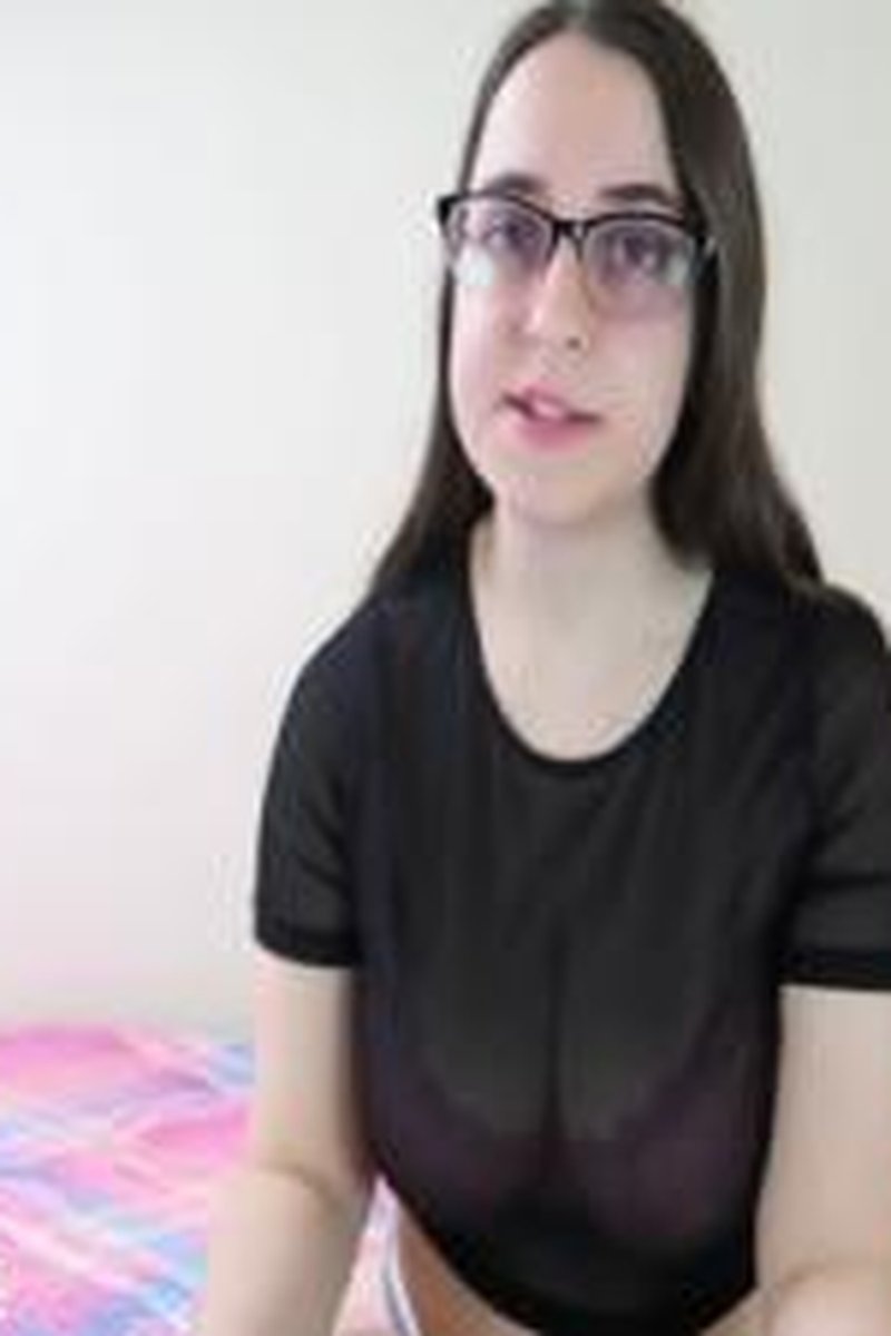 Sissy Beauty Essentials - Screenshot 1 of 4 - Babes