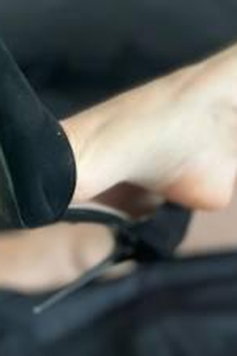 Another Perspective - Screenshot 1 of 4 - Foot Fetish