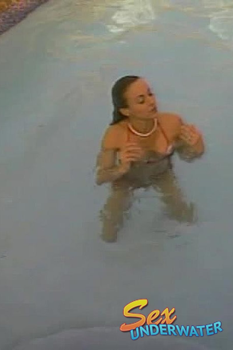 Stacey Uw Model Training - Screenshot 1 of 4 - Water