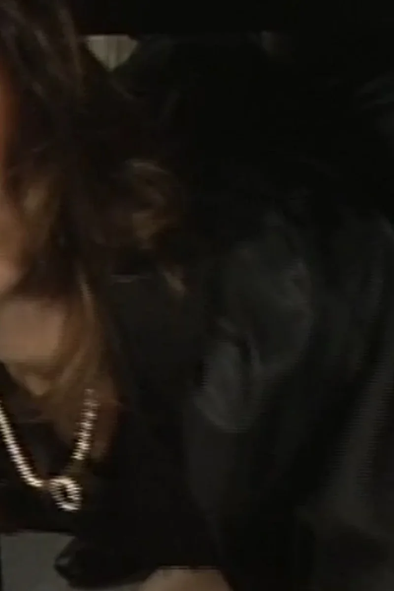 One By One - Screenshot 1 of 4 - Blowjob