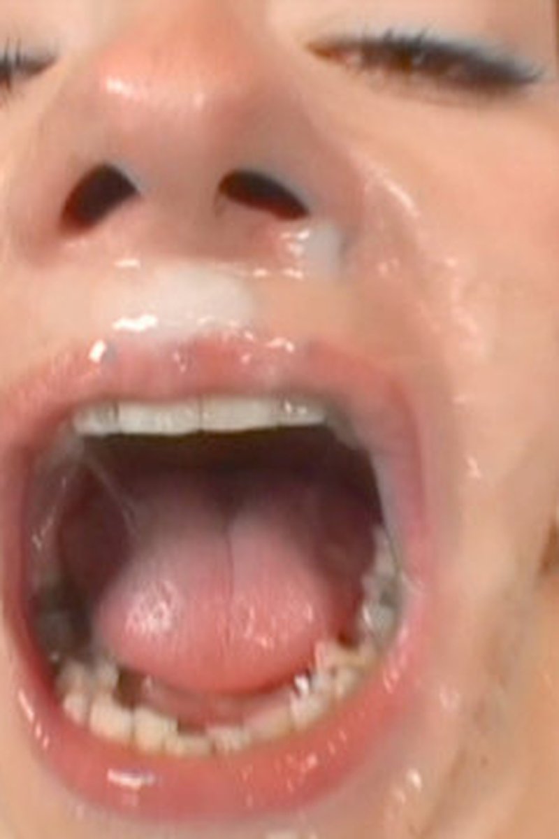 Amber Roxx - Screenshot 1 of 4 - Blowjob