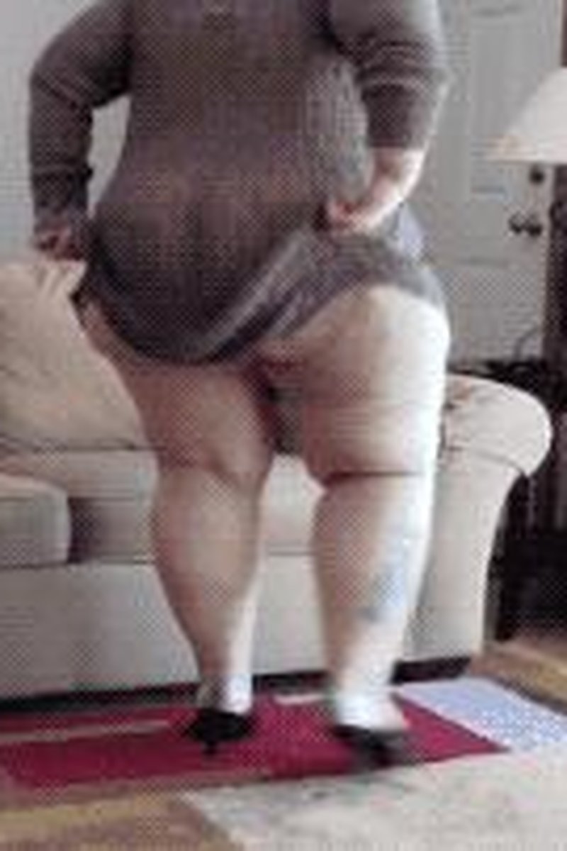 Non Verbal Command - Screenshot 1 of 4 - Ass Kissing