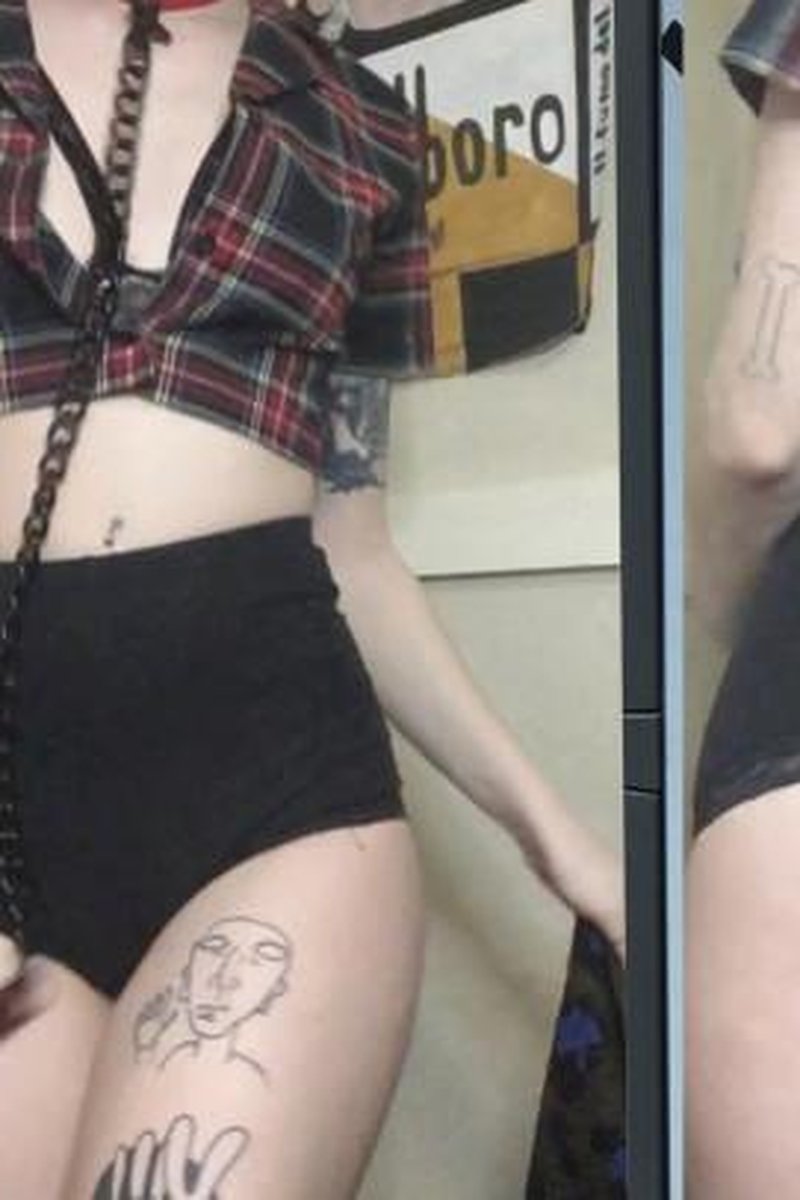 Tease - Screenshot 1 of 4 - BDSM