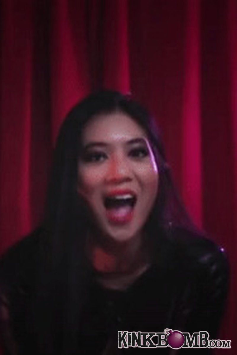 Miss Mae Ling: Sucking Dick Is My Love Language - Screenshot 1 of 4 - Asian